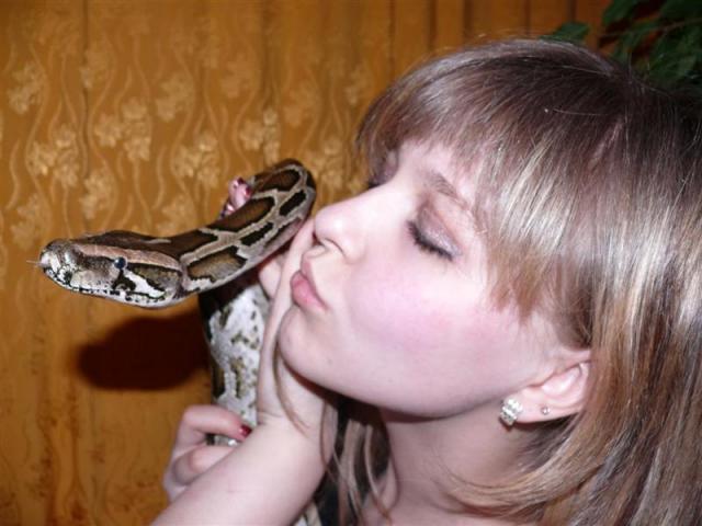 Kiss..